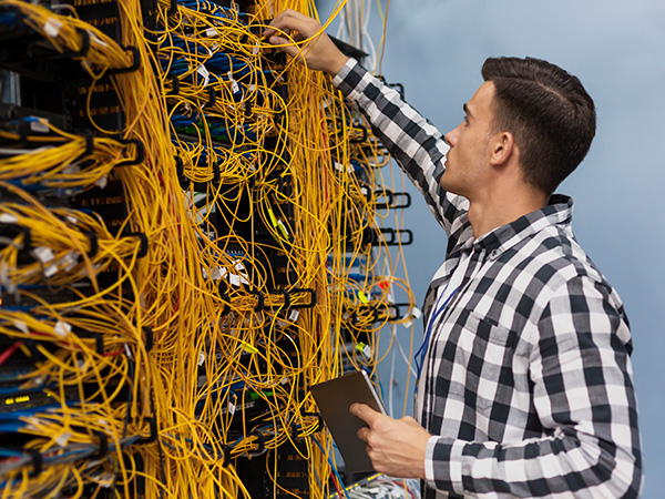 sistemas_computacao_redes